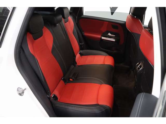 メルセデスベンツ Ｂクラス Ｂ２００Ｄ ＡＭＧライン ディーゼルターボ R2年 (近畿) 99
