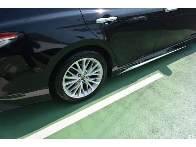 トヨタ カムリ ２．５ Ｇ レザーパッケージ R1年 (東海) 99