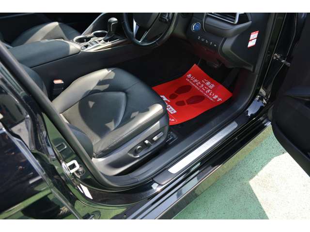 トヨタ カムリ ２．５ Ｇ レザーパッケージ R1年 (東海) 99