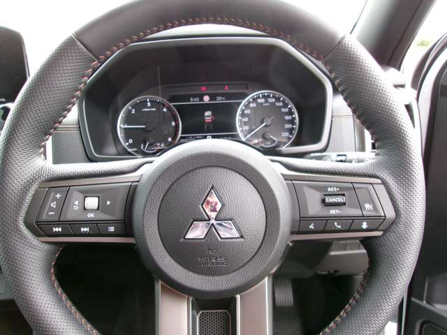 三菱 トライトン ２．４ ＧＳＲ ディーゼルターボ ４ＷＤ R6年 (近畿) 99