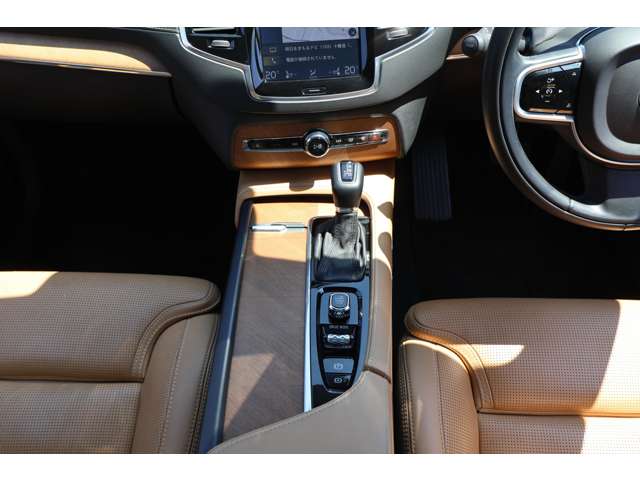 ボルボ ＸＣ９０ Ｄ５ ＡＷＤ インスクリプション ディーゼルターボ ４ＷＤ R1年 (関東) 99