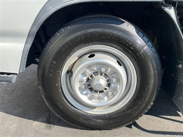 いすゞ エルフ パネルバン１．５トン H19年 (九州・沖縄) 99