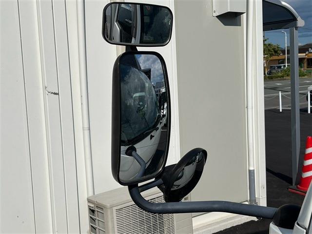 いすゞ エルフ パネルバン１．５トン H19年 (九州・沖縄) 99