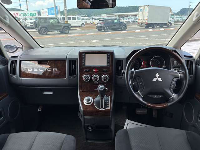 三菱 デリカ　Ｄ：５ ２．４ シャモニー ４ＷＤ H21年 (甲信越・北陸) 99
