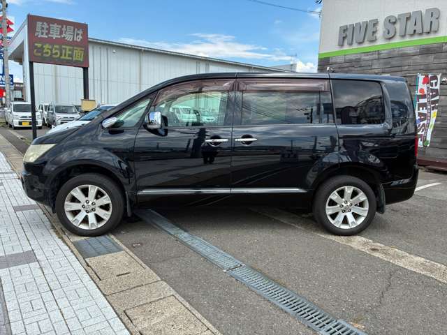 三菱 デリカ　Ｄ：５ ２．４ シャモニー ４ＷＤ H21年 (甲信越・北陸) 99