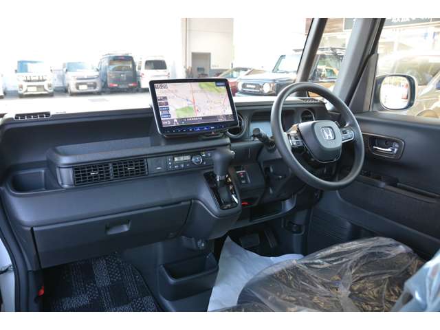 ホンダ Ｎ　ＢＯＸ カスタム ６６０ R8年 (近畿) 99