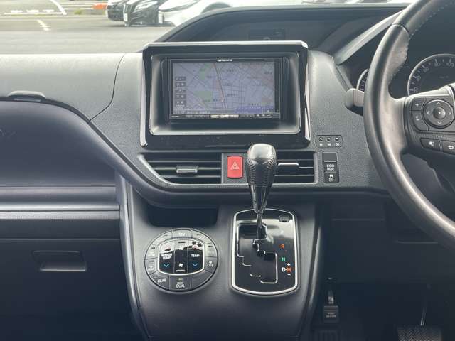 トヨタ ヴォクシー ２．０ ＺＳ H26年 (関東) 99