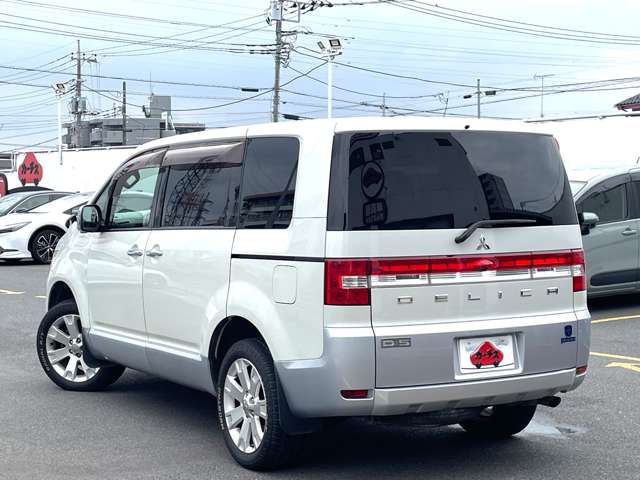 三菱 デリカ　Ｄ：５ ２．４ シャモニー ４ＷＤ H20年 (関東) 99