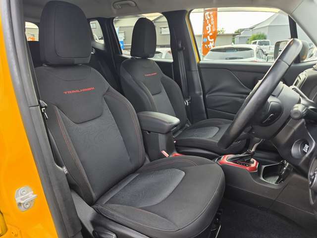 ジープ レネゲード トレイルホーク ４ＷＤ H29年 (東海) 99