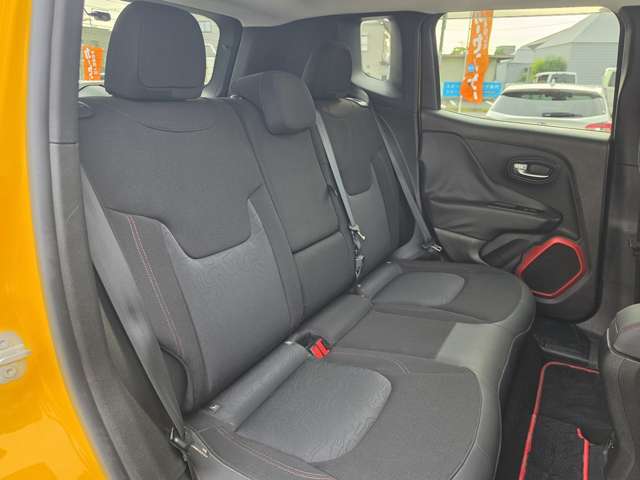 ジープ レネゲード トレイルホーク ４ＷＤ H29年 (東海) 99