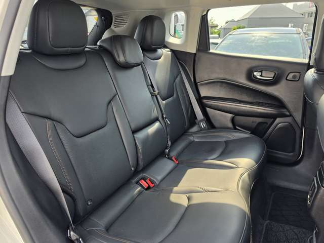 ジープ コンパス リミテッド ４ＷＤ R1年 (東海) 99