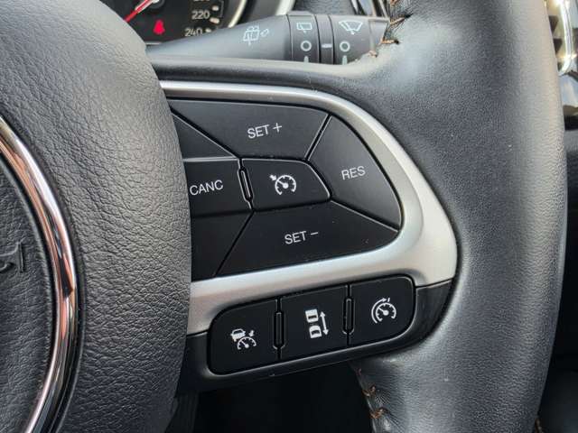 ジープ コンパス リミテッド ４ＷＤ R1年 (東海) 99