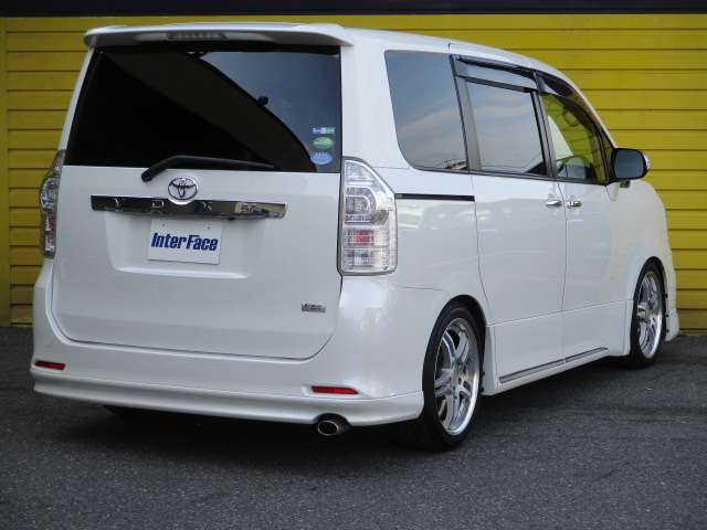 トヨタ ヴォクシー ２．０ ＺＳ 煌ＩＩＩ H25年 (関東) 99