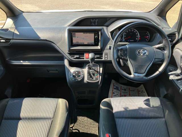 トヨタ ヴォクシー ２．０ ＺＳ 煌 H27年 (四国) 99