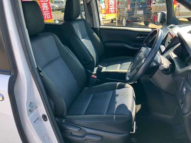 トヨタ ヴォクシー ２．０ ＺＳ 煌 H27年 (四国) 99