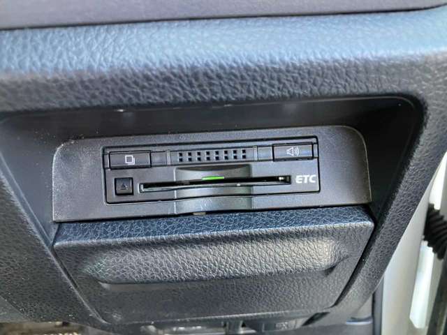 トヨタ ヴォクシー ２．０ ＺＳ 煌 H27年 (四国) 99