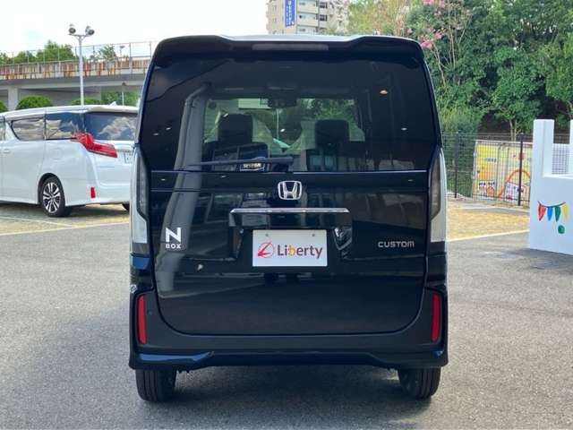 ホンダ Ｎ　ＢＯＸ カスタム ６６０ R8年 (九州・沖縄) 99