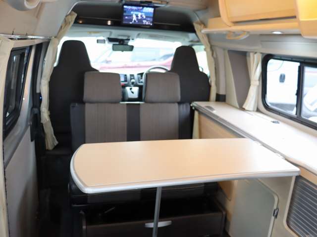 トヨタ ハイエースバン ホワイトハウス R3年 (東海) 99