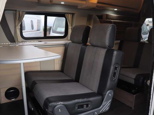 トヨタ ハイエースバン ホワイトハウス R3年 (東海) 99