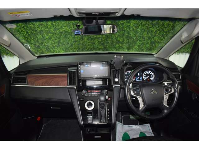 三菱 デリカ　Ｄ：５ ２．２ Ｇ ディーゼルターボ ４ＷＤ R1年 (北海道) 99