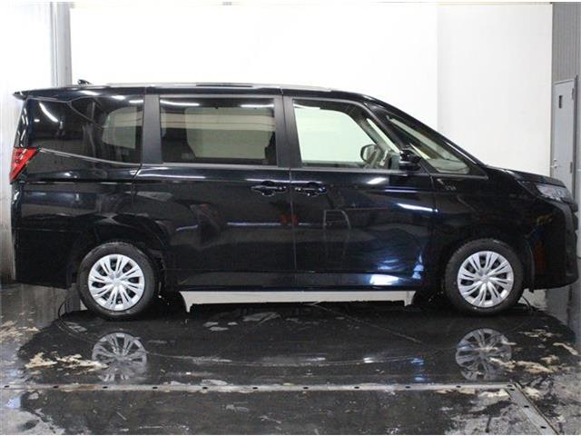 トヨタ ノア ２．０ Ｘ ４ＷＤ R4年 (北海道) 99