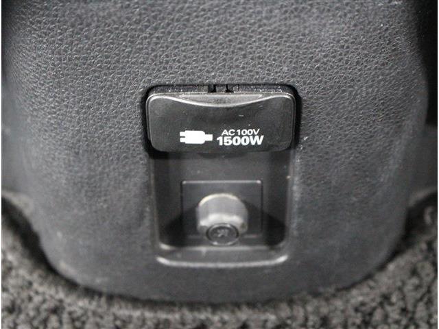 トヨタ アクア １．５ Ｘ Ｅ－ＦＯＵＲ ４ＷＤ R5年 (北海道) 99