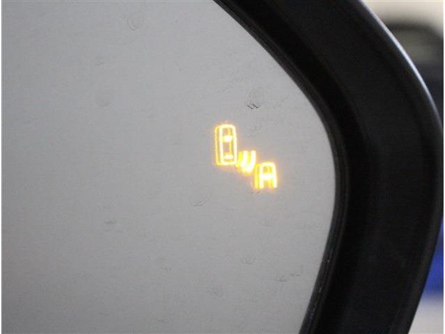 トヨタ アクア １．５ Ｘ Ｅ－ＦＯＵＲ ４ＷＤ R5年 (北海道) 99