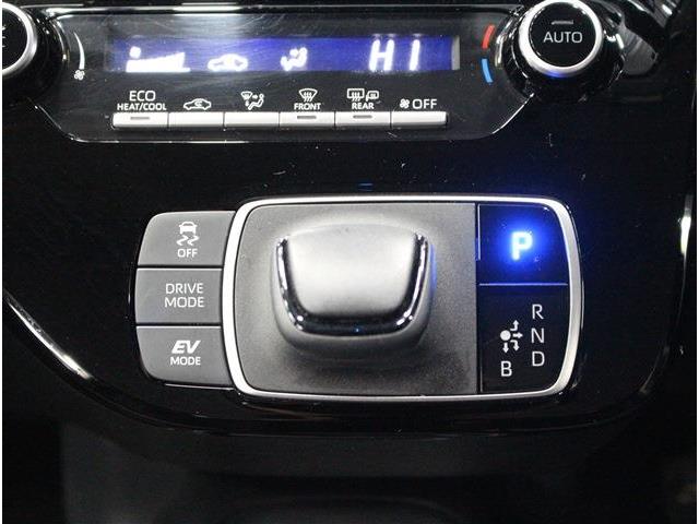 トヨタ アクア １．５ Ｘ Ｅ－ＦＯＵＲ ４ＷＤ R5年 (北海道) 99