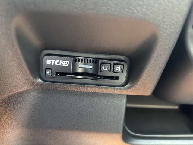ホンダ Ｎ　ＢＯＸ カスタム ６６０ コーディネートスタイル ２トーン R8年 (近畿) 99