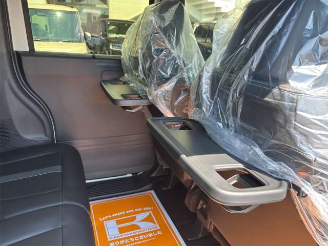 ホンダ Ｎ　ＢＯＸ カスタム ６６０ コーディネートスタイル ２トーン R8年 (近畿) 99