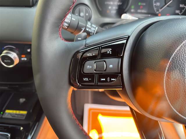 ホンダ ヴェゼル １．５ Ｅ：ＨＥＶ ＲＳ R8年 (近畿) 99