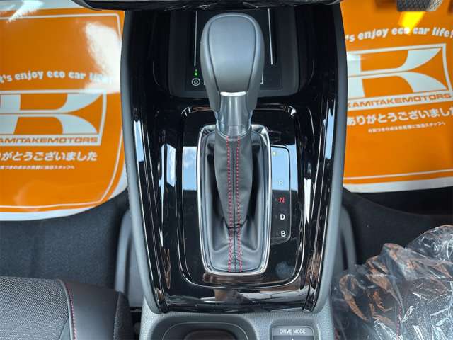 ホンダ ヴェゼル １．５ Ｅ：ＨＥＶ ＲＳ R8年 (近畿) 99