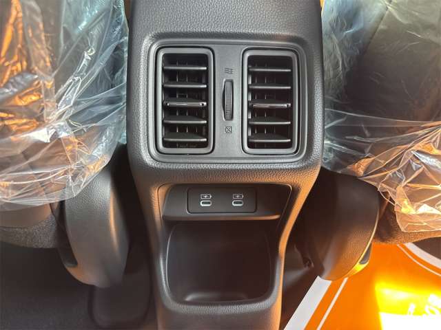 ホンダ ヴェゼル １．５ Ｅ：ＨＥＶ ＲＳ R8年 (近畿) 99