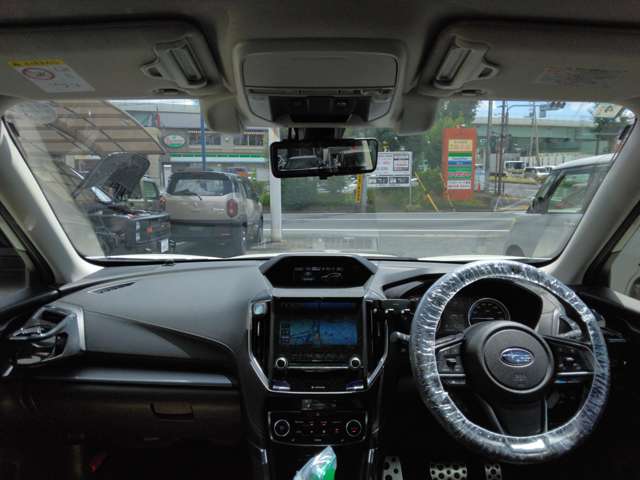 スバル フォレスター　ハイブリッド ２．０ アドバンス ４ＷＤ R2年 () 99