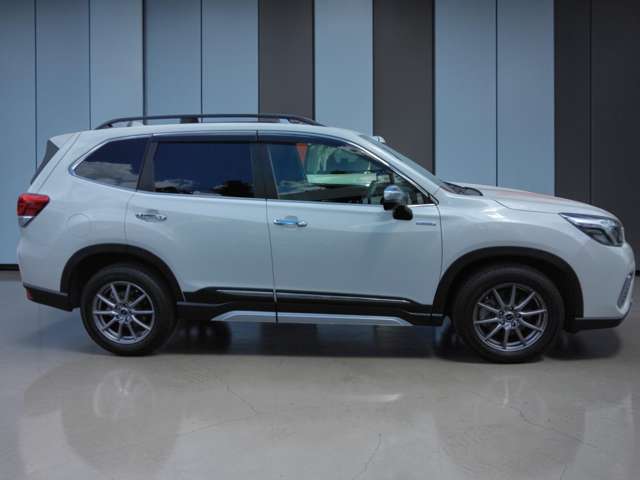 スバル フォレスター　ハイブリッド ２．０ アドバンス ４ＷＤ R2年 () 99