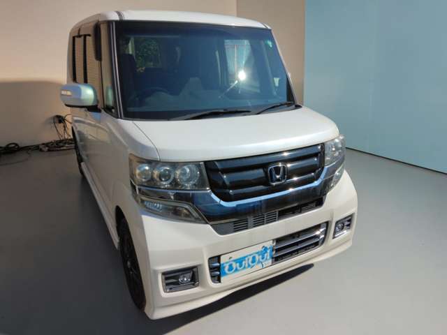 ホンダ Ｎ　ＢＯＸ ６６０ カスタムＧ ＳＳパッケージ ブラックスタイル H29年 () 99