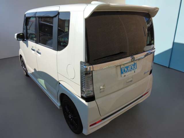 ホンダ Ｎ　ＢＯＸ ６６０ カスタムＧ ＳＳパッケージ ブラックスタイル H29年 () 99