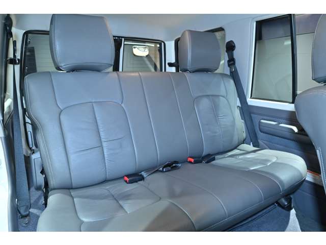トヨタ ランドクルーザーバン ４．０ ４ＷＤ H27年 (関東) 99