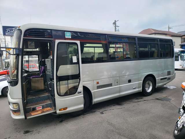 いすゞ ガーラ 中型観光バス H13年 (関東) 99