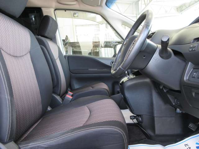 日産 セレナ ２．０ ハイウェイスター Ｓ－ＨＹＢＲＩＤ アドバンストセーフティ パッケージ H26年 (関東) 99