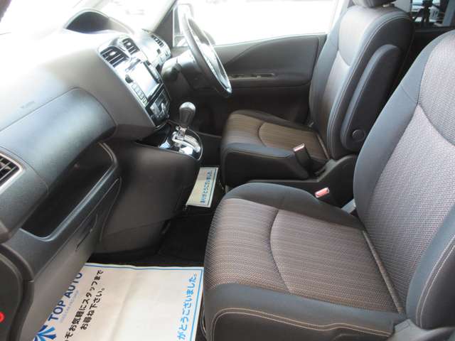 日産 セレナ ２．０ ハイウェイスター Ｓ－ＨＹＢＲＩＤ アドバンストセーフティ パッケージ H26年 (関東) 99