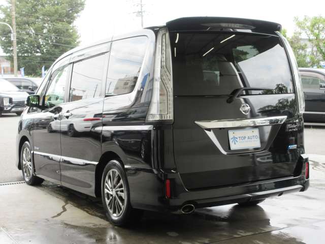 日産 セレナ ２．０ ライダー ブラックライン Ｓ－ＨＹＢＲＩＤ H26年 (関東) 99