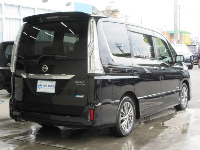 日産 セレナ ２．０ ライダー ブラックライン Ｓ－ＨＹＢＲＩＤ H26年 (関東) 99