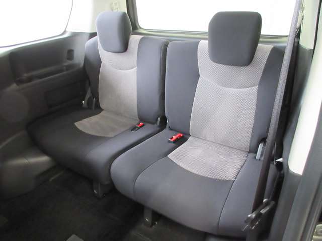 日産 セレナ ２．０ ライダー ブラックライン Ｓ－ＨＹＢＲＩＤ H26年 (関東) 99