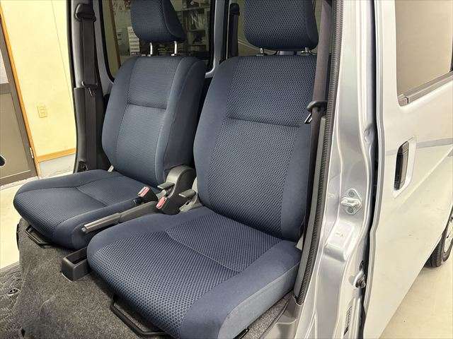 トヨタ ピクシスバン ６６０ クルーズ ハイルーフ ４ＷＤ H27年 (近畿) 99