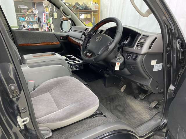 トヨタ レジアスエースバン ２．０ スーパーＧＬ ロングボディ H17年 (近畿) 99