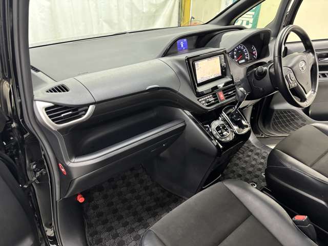 トヨタ ノア ２．０ ＳＩ ＷＸＢ H28年 (近畿) 99