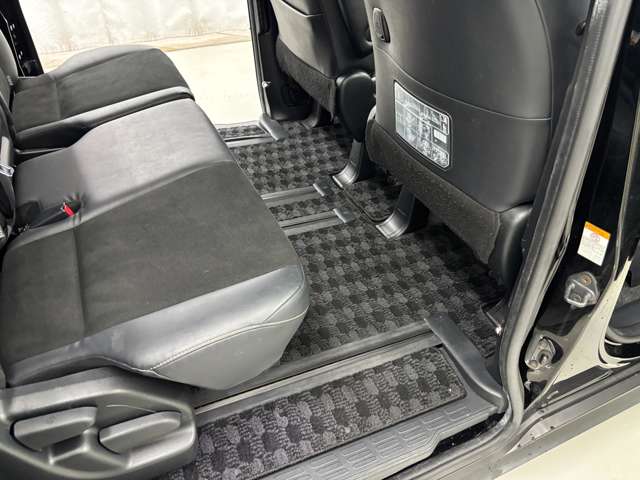 トヨタ ノア ２．０ ＳＩ ＷＸＢ H28年 (近畿) 99