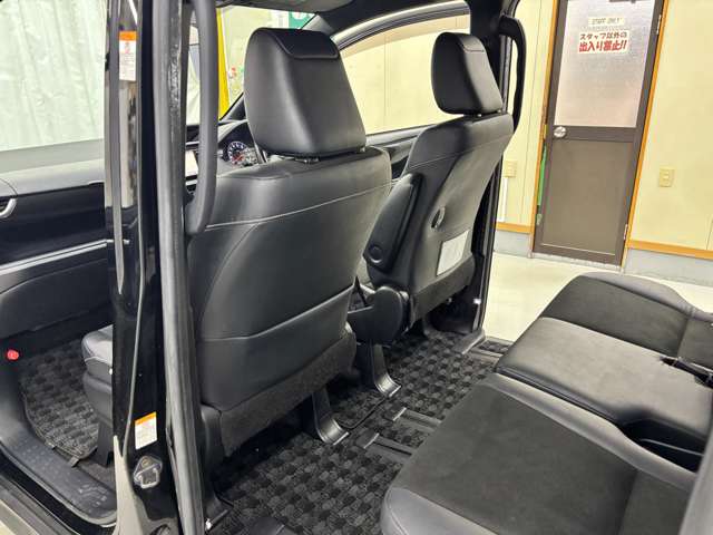 トヨタ ノア ２．０ ＳＩ ＷＸＢ H28年 (近畿) 99
