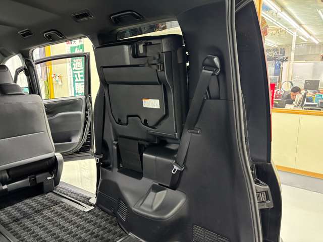 トヨタ ノア ２．０ ＳＩ ＷＸＢ H28年 (近畿) 99